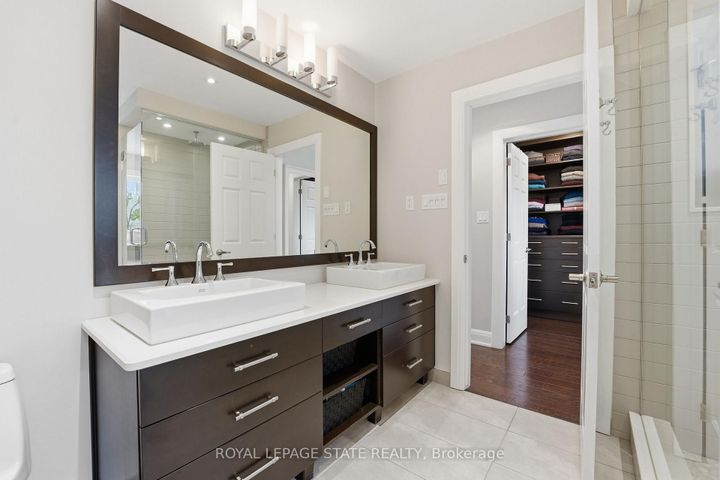 Photo 29 at 28 DEERVIEW Avenue, Ancaster, Hamilton