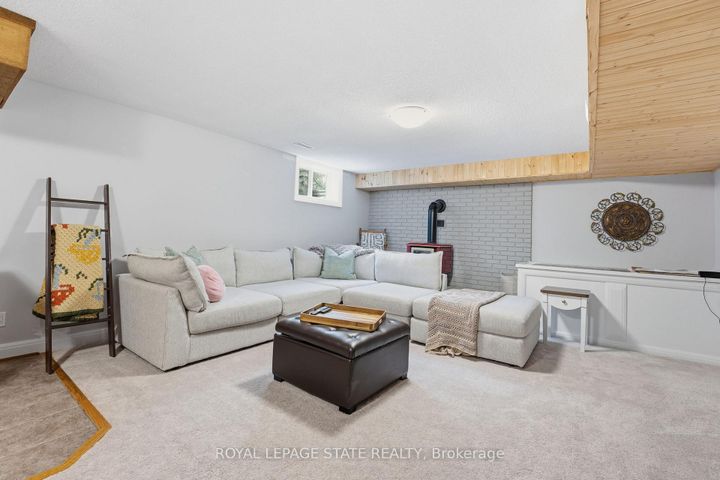 Photo 38 at 28 DEERVIEW Avenue, Ancaster, Hamilton