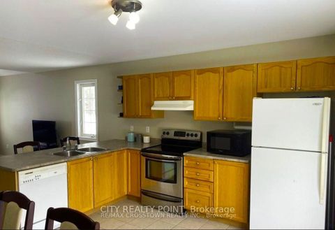 Photo 12 at 3964 Alcina Avenue, Alcona, Innisfil