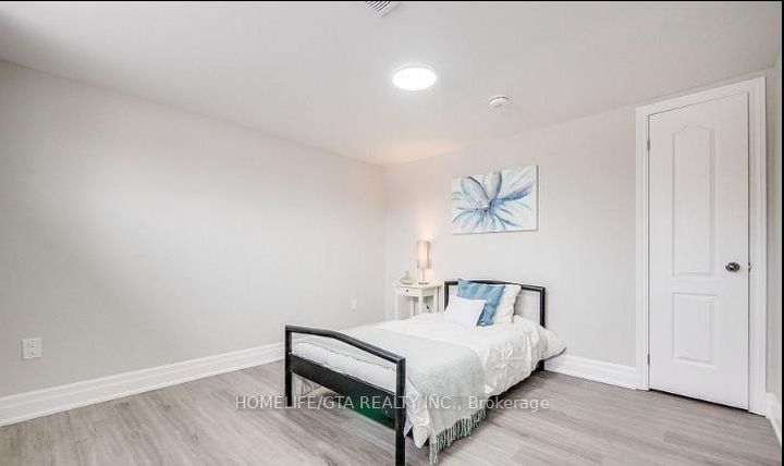 Photo 13 at 480 Valley Drive, WO West, Oakville