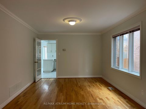 Photo 6 at 22 Lagani Avenue, Doncrest, Richmond Hill