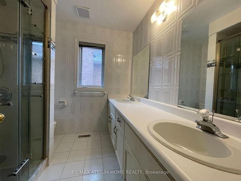 Photo 16 at 22 Lagani Avenue, Doncrest, Richmond Hill