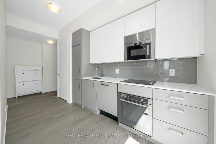 Photo 4 at 1607 - 17 Dundonald Street, Yonge Corridor, Toronto