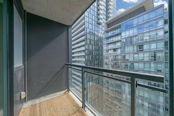 Photo 17 at 1607 - 17 Dundonald Street, Yonge Corridor, Toronto