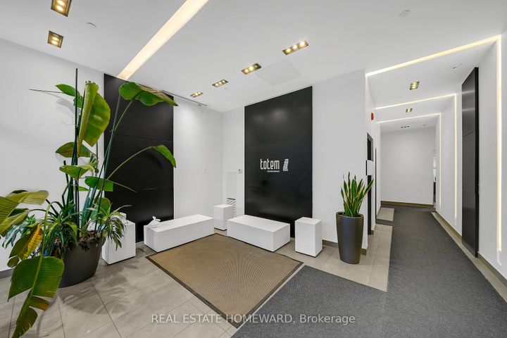 Photo 21 at 1607 - 17 Dundonald Street, Yonge Corridor, Toronto