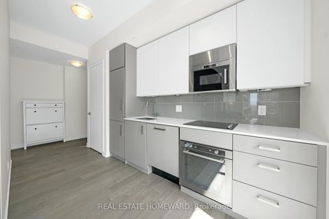 Photo 4 at 1607 - 17 Dundonald Street, Yonge Corridor, Toronto