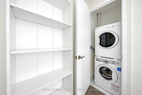 Photo 16 at 1607 - 17 Dundonald Street, Yonge Corridor, Toronto