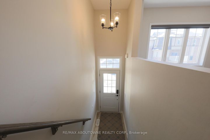 Photo 1 at 15 Barley Lane, Meadowlands, Hamilton