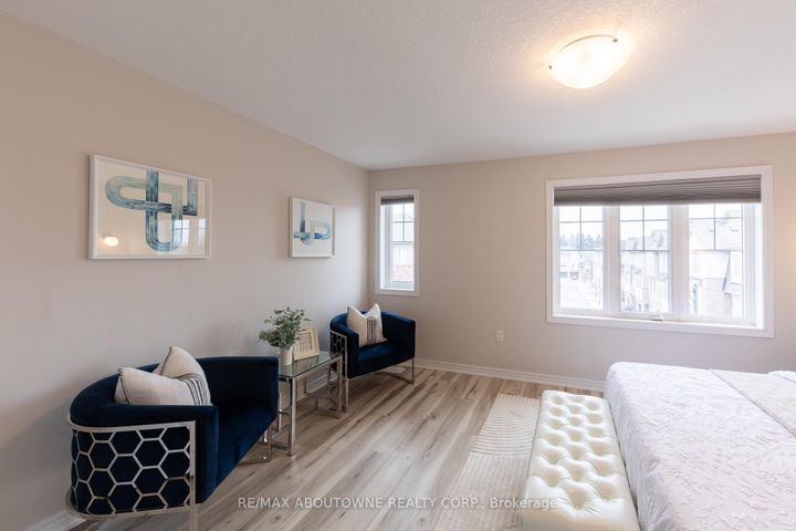 Photo 18 at 15 Barley Lane, Meadowlands, Hamilton