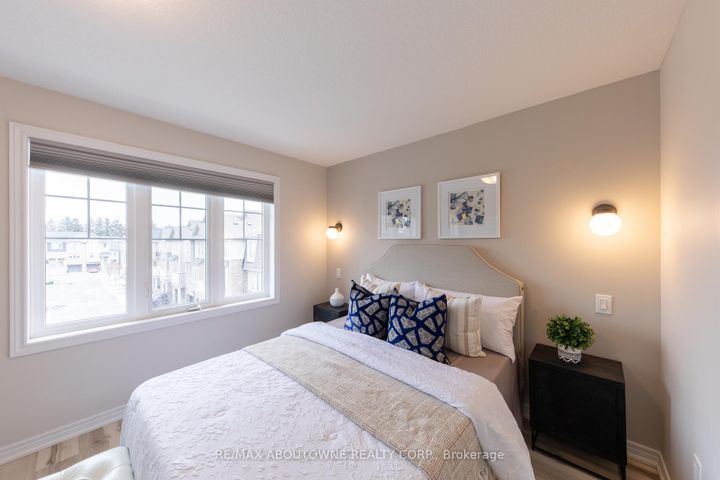 Photo 21 at 15 Barley Lane, Meadowlands, Hamilton