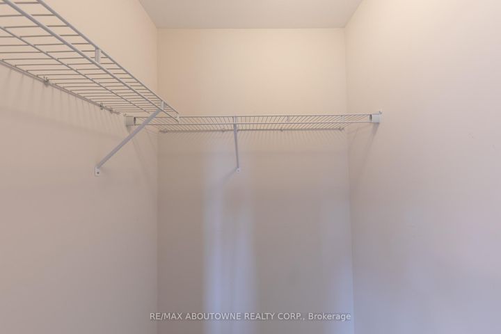 Photo 24 at 15 Barley Lane, Meadowlands, Hamilton