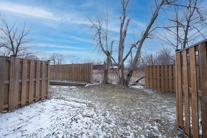 Photo 35 at 15 Barley Lane, Meadowlands, Hamilton