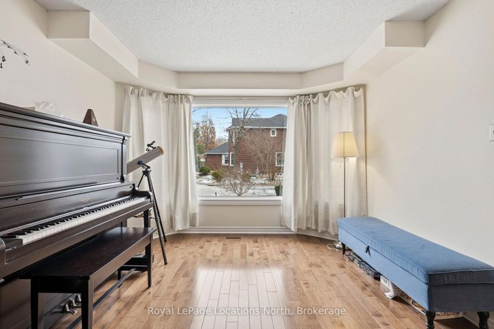 Photo 5 at 6525 Snow Goose Lane, Lisgar, Mississauga