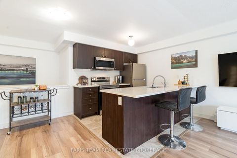 Photo 6 at 39 Appletree Lane, Shore, Barrie