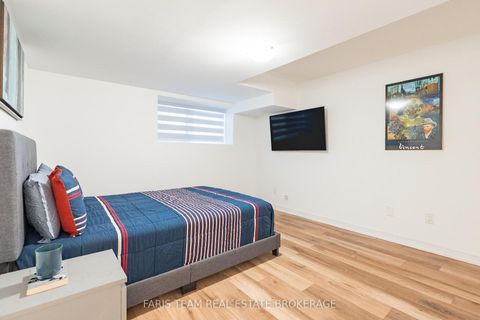 Photo 19 at 39 Appletree Lane, Shore, Barrie