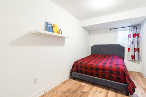 Photo 21 at 39 Appletree Lane, Shore, Barrie