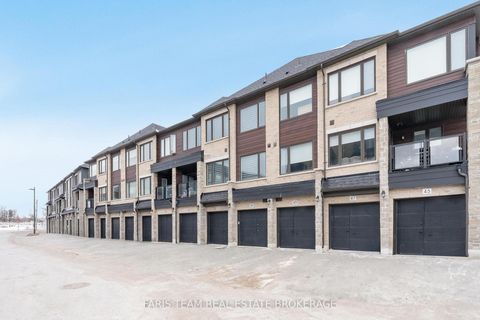 Photo 31 at 39 Appletree Lane, Shore, Barrie