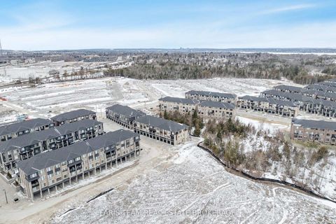 Photo 33 at 39 Appletree Lane, Shore, Barrie