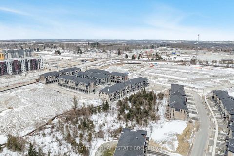 Photo 35 at 39 Appletree Lane, Shore, Barrie