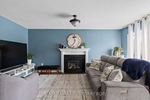 Photo 8 at 5 SUN KING Crescent, Shore, Barrie