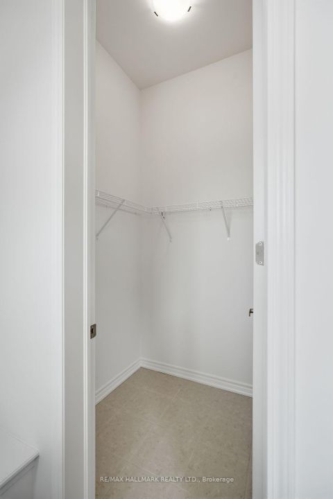 Photo 4 at 42 Vinewood Crescent, Rural Barrie Southeast, Barrie