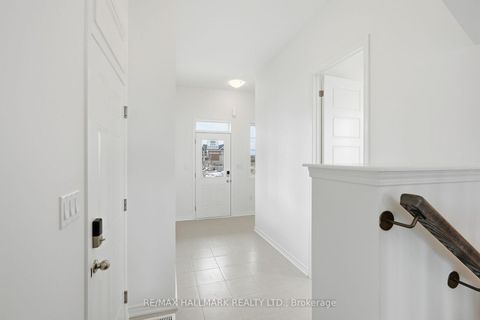 Photo 5 at 42 Vinewood Crescent, Rural Barrie Southeast, Barrie