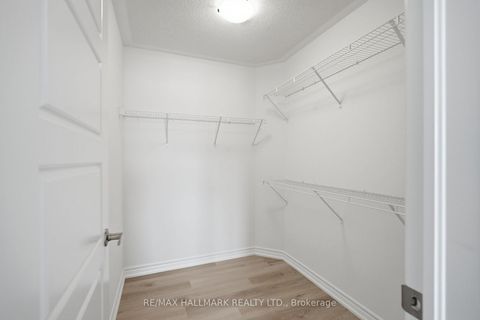 Photo 30 at 42 Vinewood Crescent, Rural Barrie Southeast, Barrie