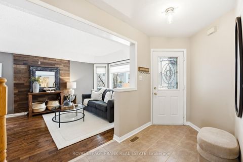 Photo 4 at 70 Weldrick Crescent, Bowmanville, Clarington