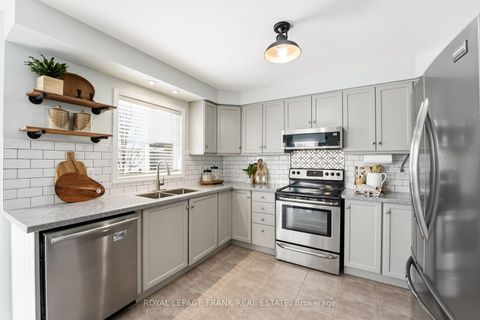 Photo 11 at 70 Weldrick Crescent, Bowmanville, Clarington