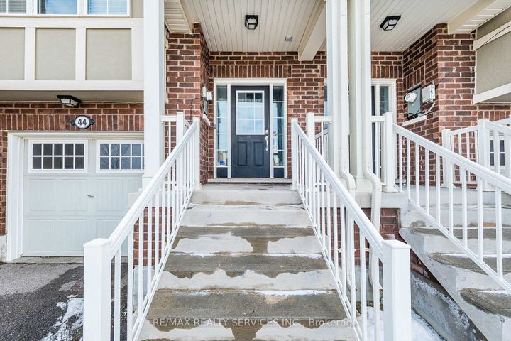 Photo 2 at 44 Bannister Crescent, Northwest Brampton, Brampton