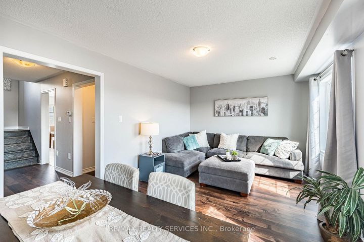 Photo 7 at 44 Bannister Crescent, Northwest Brampton, Brampton