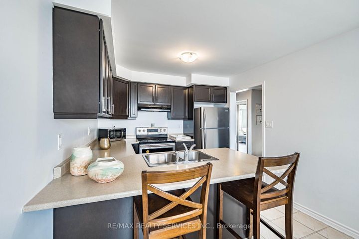 Photo 17 at 44 Bannister Crescent, Northwest Brampton, Brampton