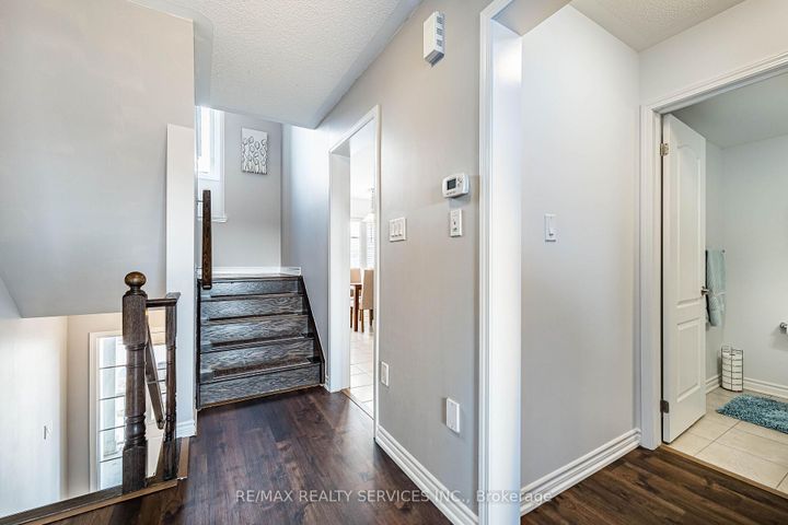 Photo 20 at 44 Bannister Crescent, Northwest Brampton, Brampton