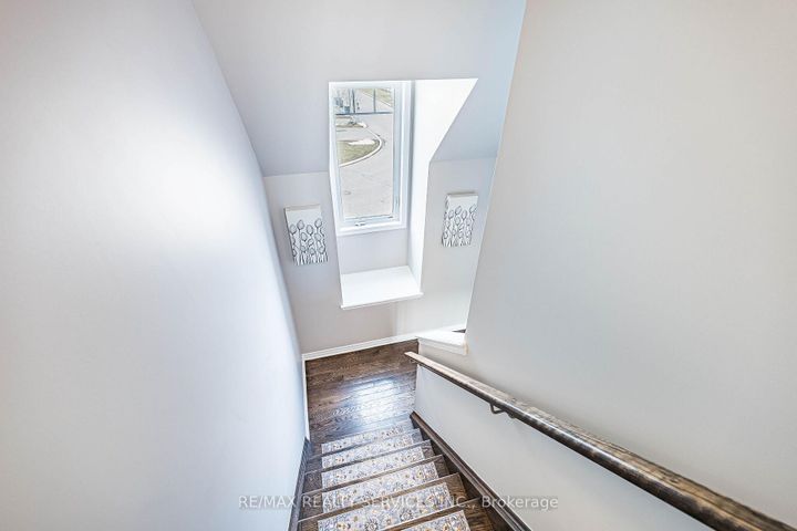 Photo 28 at 44 Bannister Crescent, Northwest Brampton, Brampton