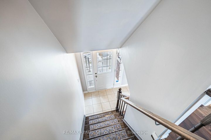 Photo 29 at 44 Bannister Crescent, Northwest Brampton, Brampton