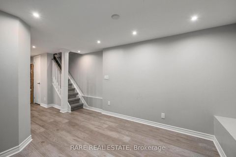 Photo 26 at 893 Dovercourt Road, Junction, Toronto