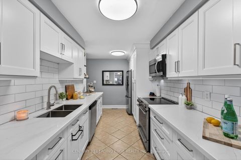 Photo 8 at 56 Ivory Court, Bowmanville, Clarington