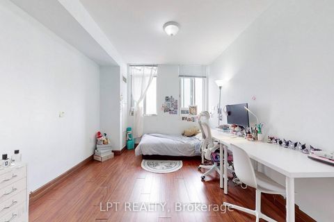 Photo 7 at PH6 - 15 Maplewood Avenue, Cedarvale, Toronto