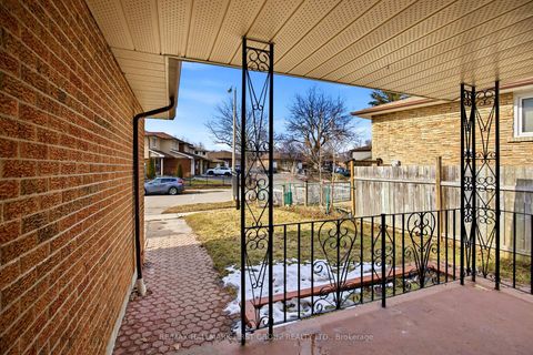 Photo 3 at 11 Pilot Street, West Hill, Toronto