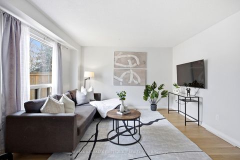 Photo 8 at 11 Pilot Street, West Hill, Toronto