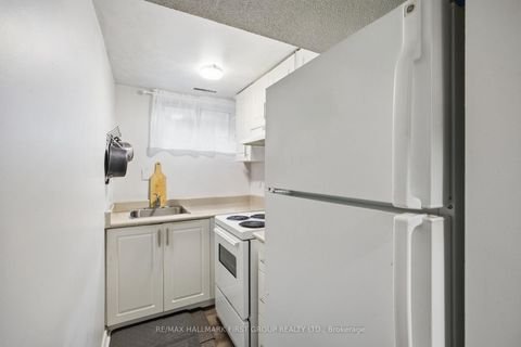 Photo 30 at 11 Pilot Street, West Hill, Toronto