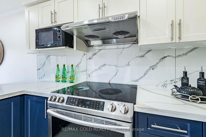 Photo 19 at 110 Sandyshores Drive, Wellington, Brampton