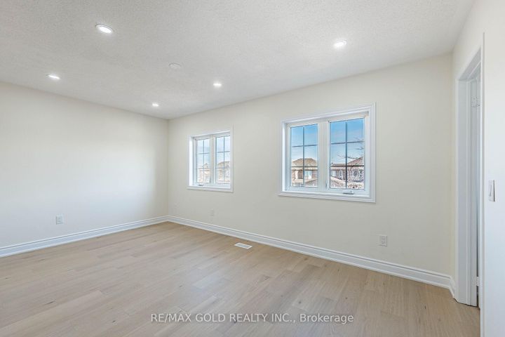 Photo 21 at 110 Sandyshores Drive, Wellington, Brampton