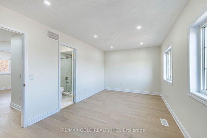 Photo 22 at 110 Sandyshores Drive, Wellington, Brampton