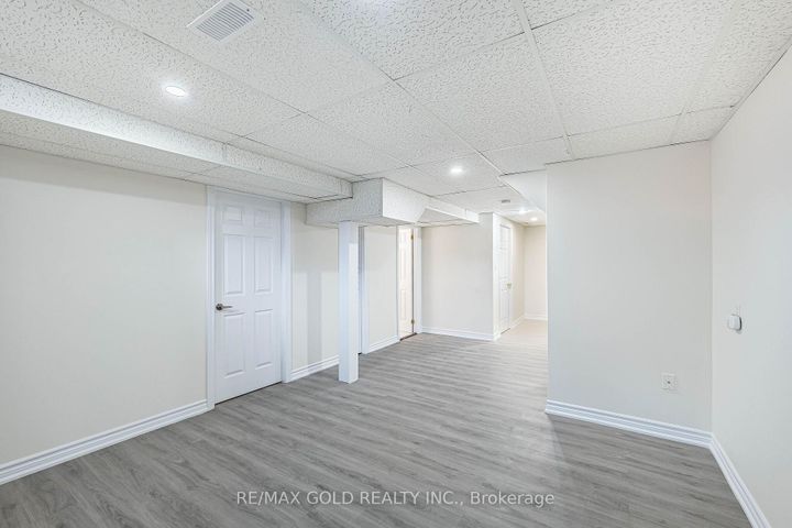 Photo 31 at 110 Sandyshores Drive, Wellington, Brampton