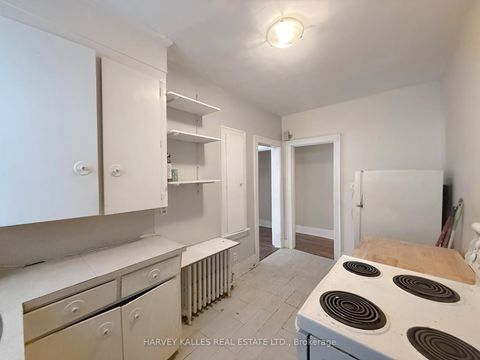 Photo 4 at 1131 Avenue Road, Eglinton, Toronto