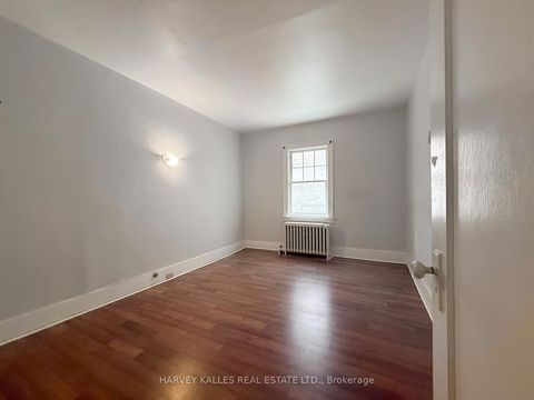 Photo 8 at 1131 Avenue Road, Eglinton, Toronto