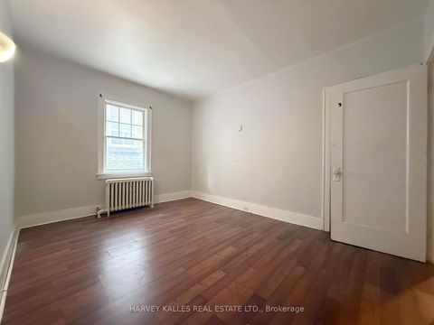 Photo 9 at 1131 Avenue Road, Eglinton, Toronto