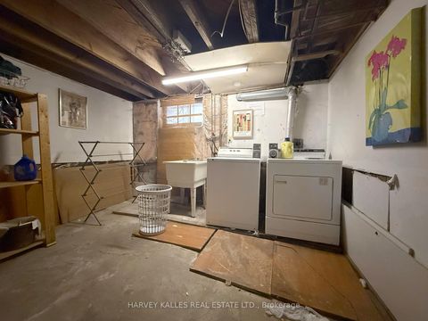 Photo 12 at 1131 Avenue Road, Eglinton, Toronto