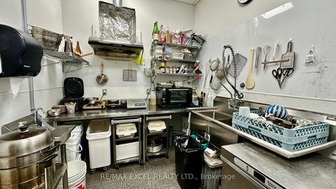 Photo 10 at 3 - 56 Forest Manor Drive, Henry Farm, Toronto